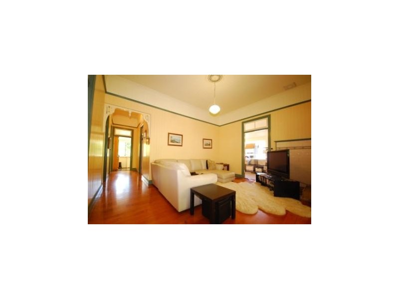 60 Alderson Street, Newmarket QLD 4051