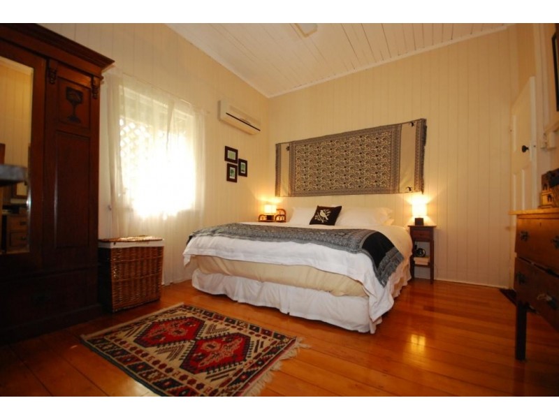 7 Fernberg Road, Paddington QLD 4064