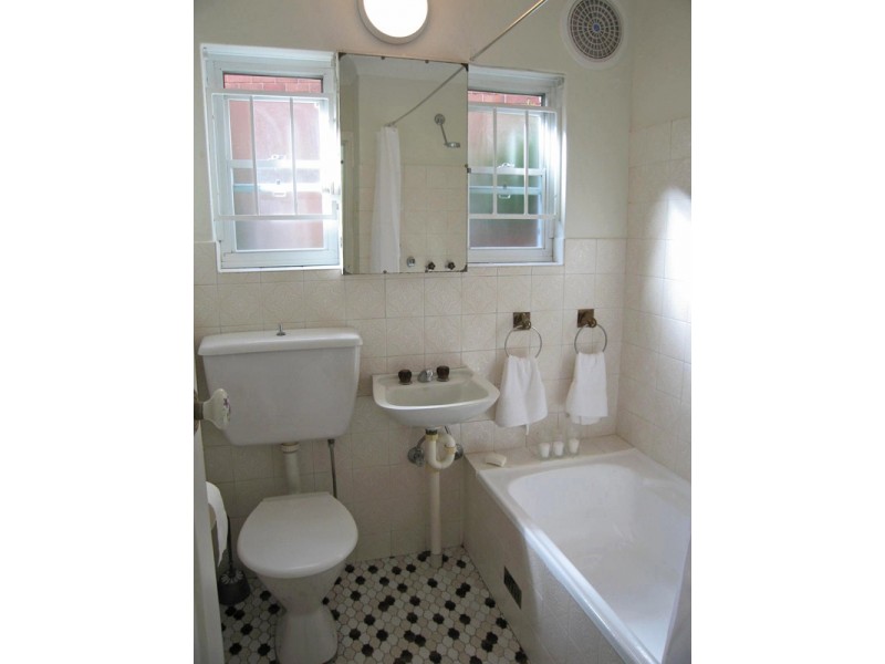 1/3 Todman Avenue, Kensington NSW 2033