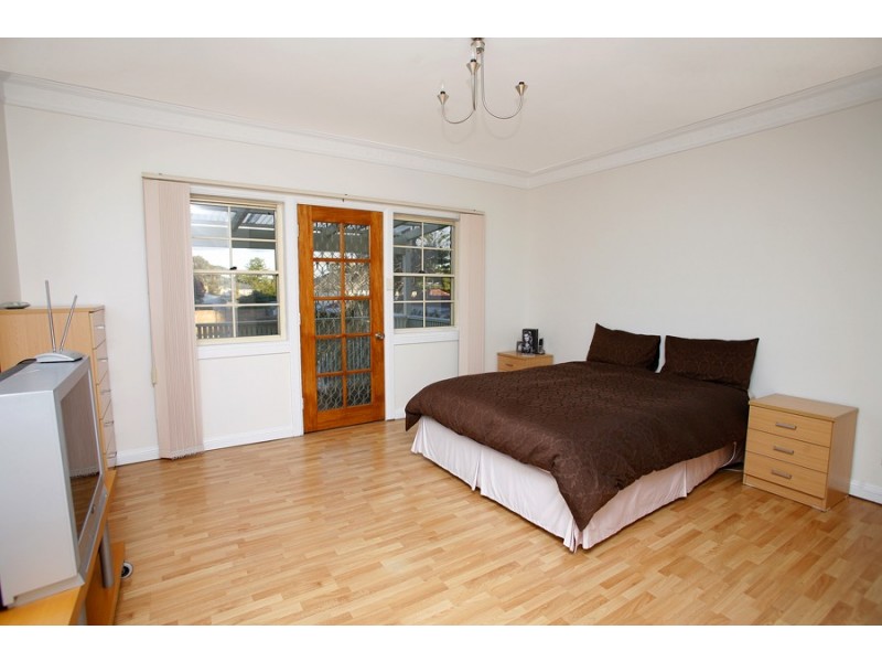 23 Carnegie Circuit, Chifley NSW 2036