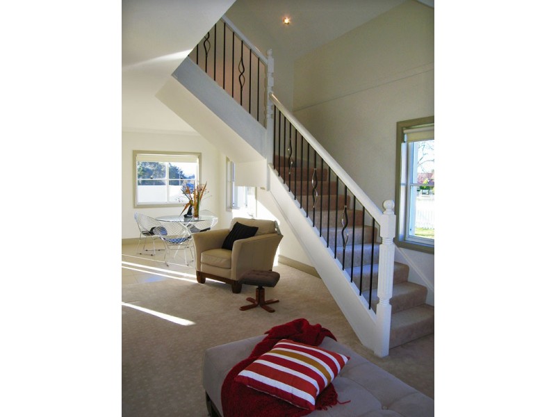 6 Hawkins Street, Moss Vale NSW 2577