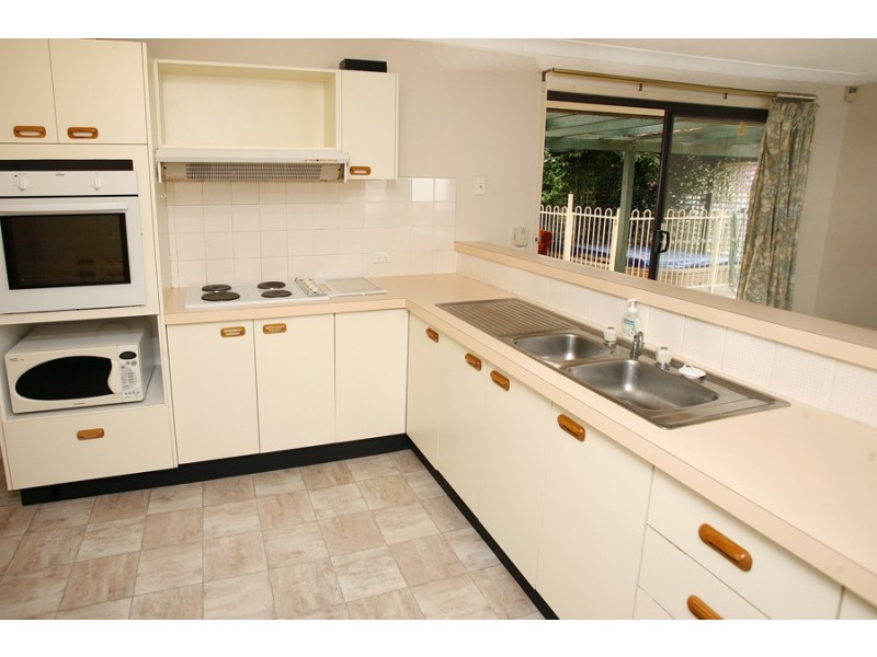 15 Barnier Drive, Quakers Hill NSW 2763