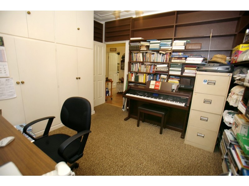 21 Nyora Street, Chester Hill NSW 2162