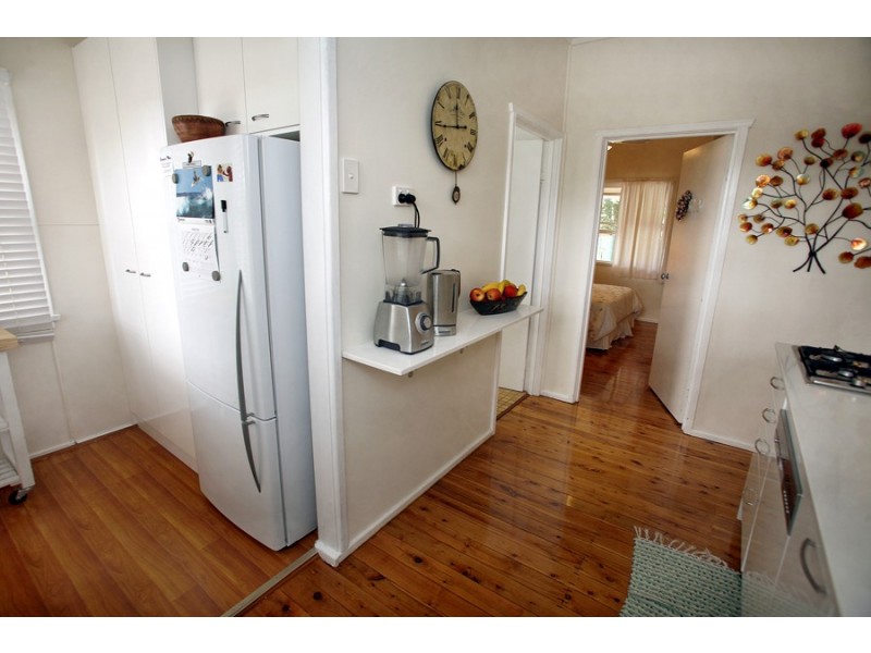 6 Taronga Street, Como NSW 2226