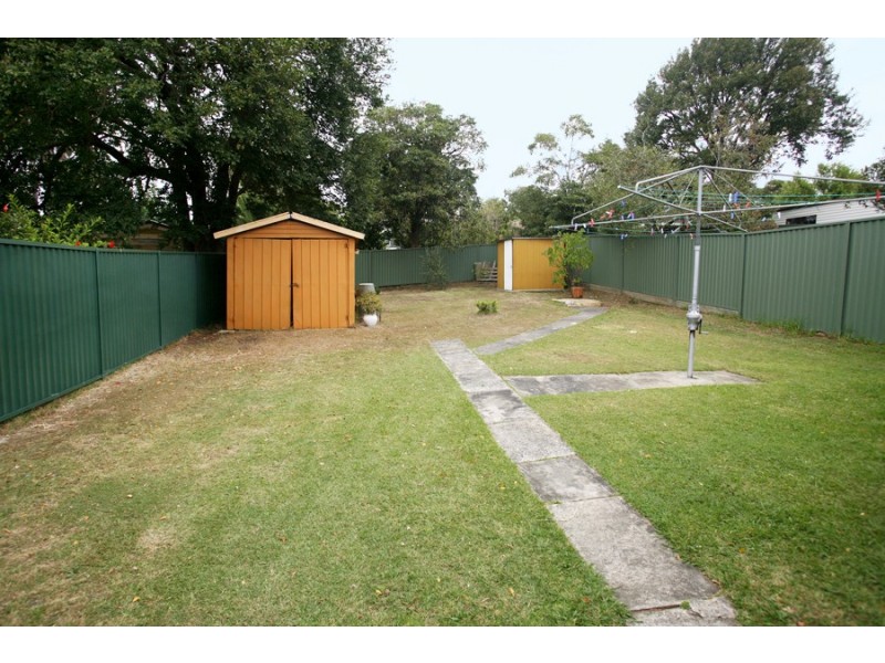 6 Taronga Street, Como NSW 2226