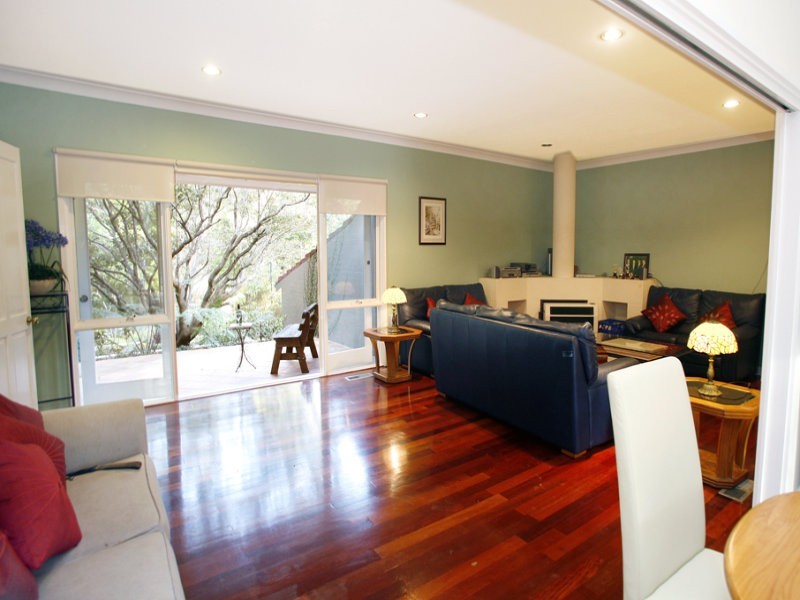 10 Koora Avenue, Wahroonga NSW 2076