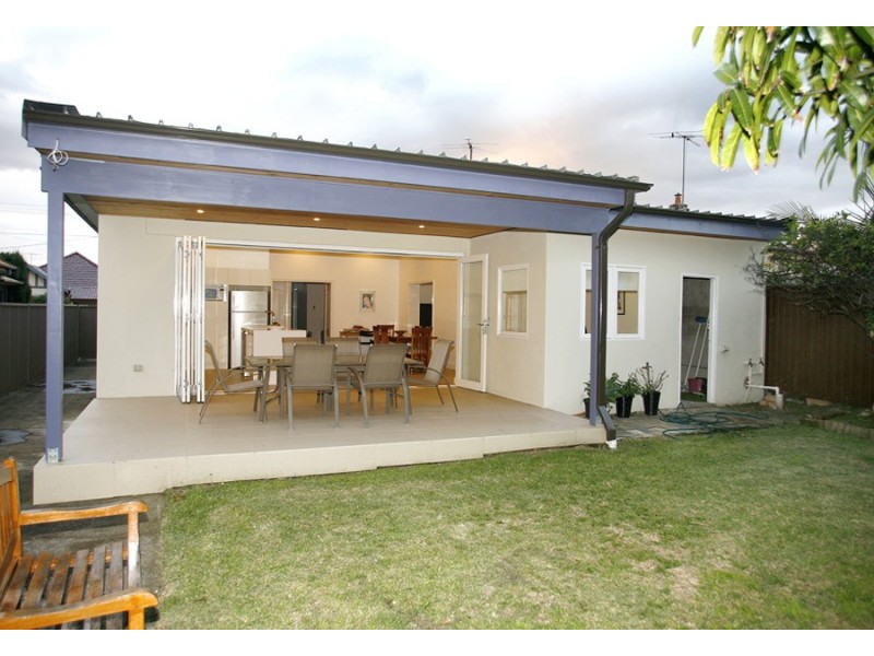 13 Dalmeny Avenue, Rosebery NSW 2018