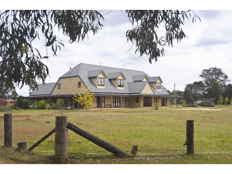 35 Hawkshill Road, Canyonleigh NSW 2577