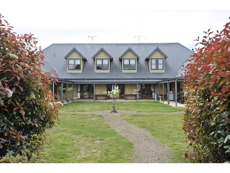 35 Hawkshill Road, Canyonleigh NSW 2577