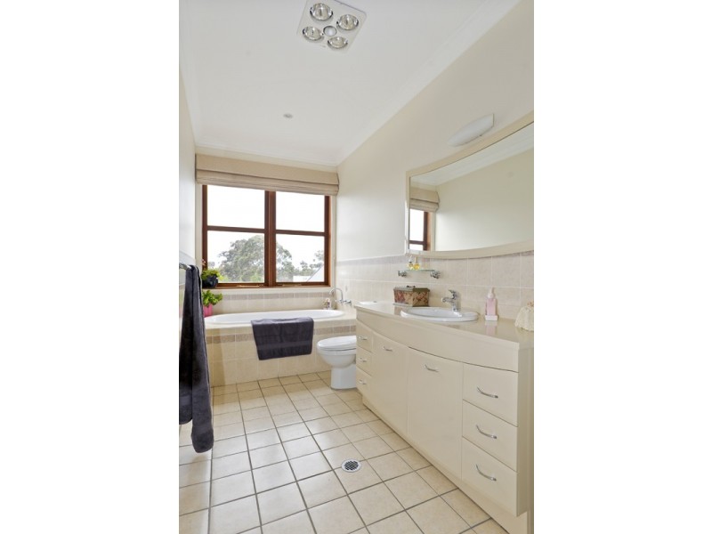 35 Hawkshill Road, Canyonleigh NSW 2577