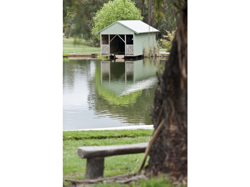 250 Tugalong Road, Canyonleigh NSW 2577