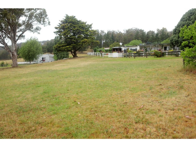 300 Hawkshill Road, Canyonleigh NSW 2577