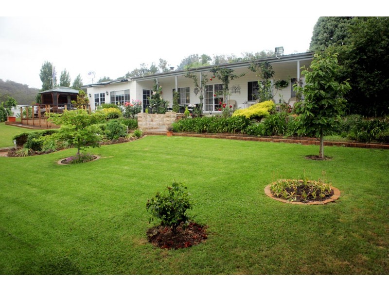 300 Hawkshill Road, Canyonleigh NSW 2577