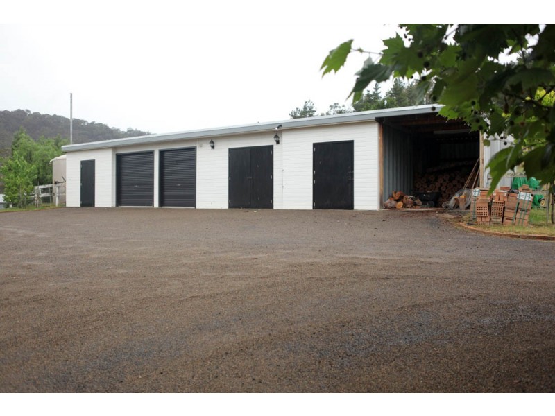 300 Hawkshill Road, Canyonleigh NSW 2577