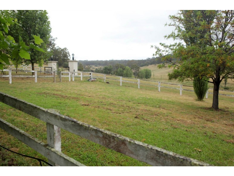 300 Hawkshill Road, Canyonleigh NSW 2577