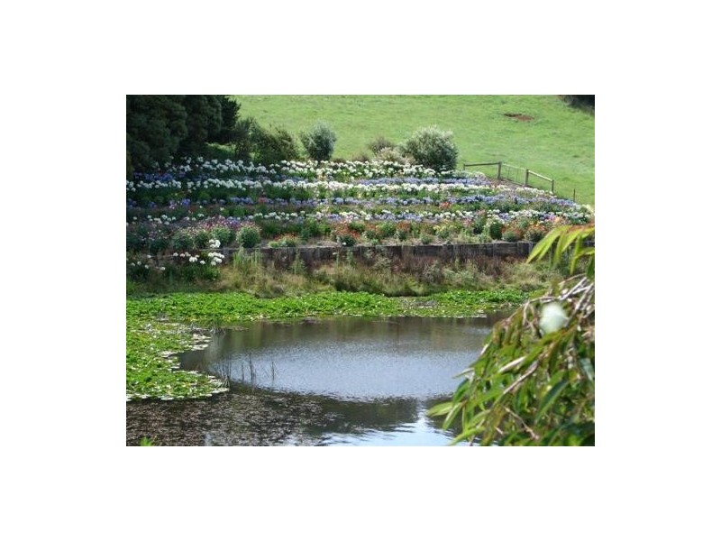 16 – 18 Lemmons Rd, Robertson NSW 2577