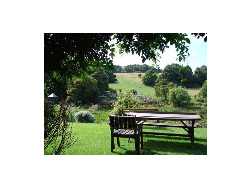 16 – 18 Lemmons Rd, Robertson NSW 2577