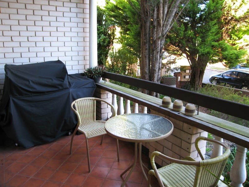 1/64 Kings Road, Five Dock NSW 2046