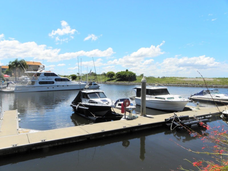 81 Boykambil, Hope Island QLD 4212
