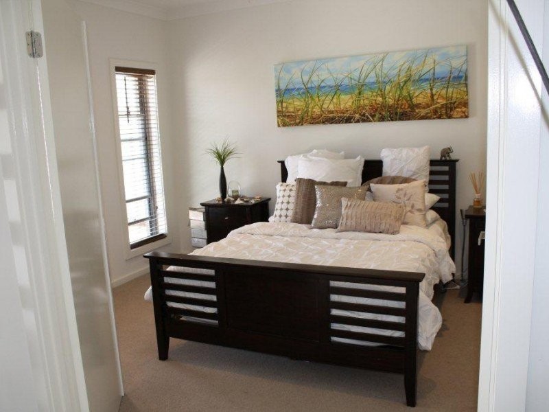 9125 Peter Senior Drive, Hope Island QLD 4212