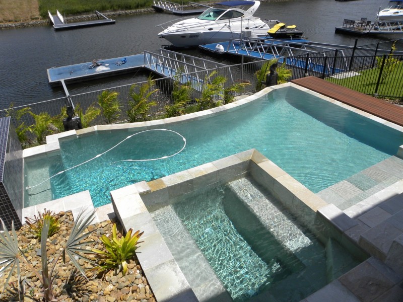 13 Harbourvue, Helensvale QLD 4212