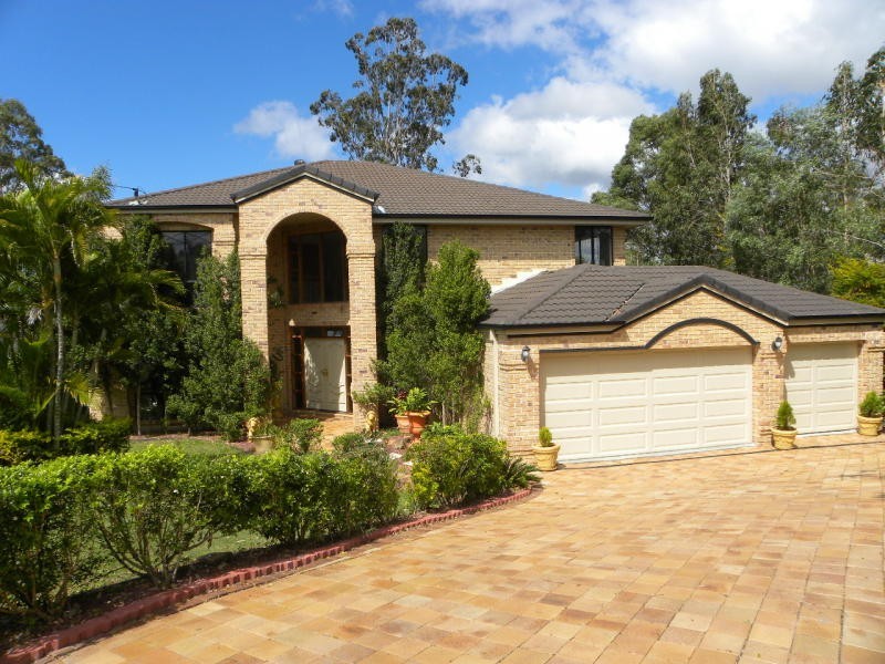 17 Herbert, Oxenford QLD 4210