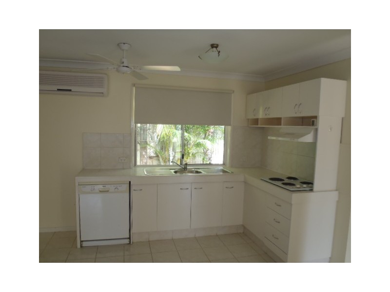 15 Eingana Street, Hope Island QLD 4212