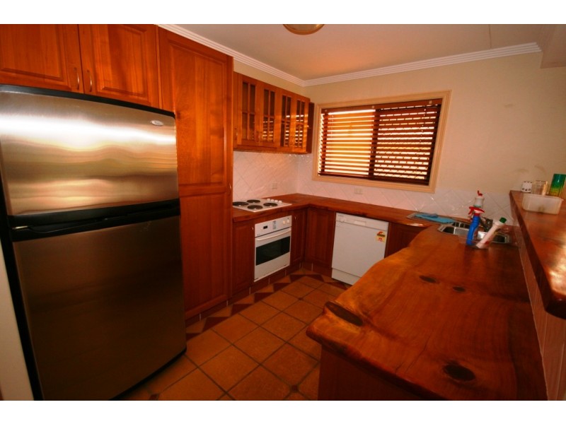 Broadbeach Waters QLD 4218