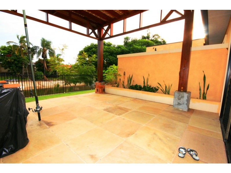 Broadbeach Waters QLD 4218