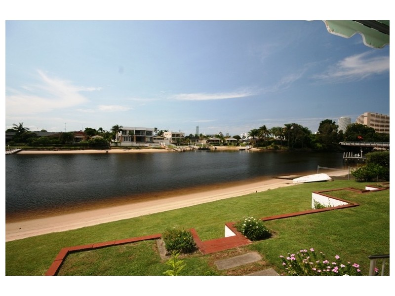 Broadbeach Waters QLD 4218