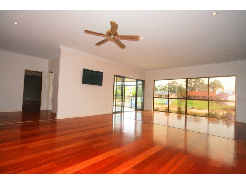 Broadbeach Waters QLD 4218