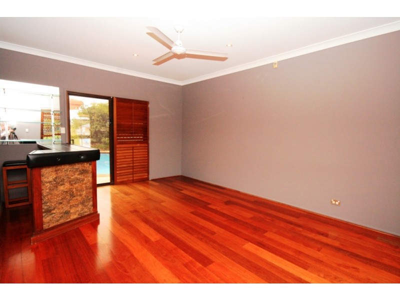 Broadbeach Waters QLD 4218