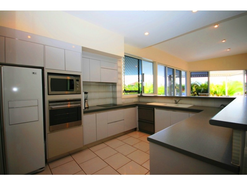 Broadbeach Waters QLD 4218
