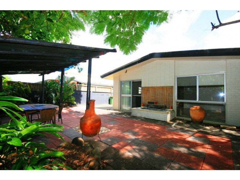 Broadbeach Waters QLD 4218