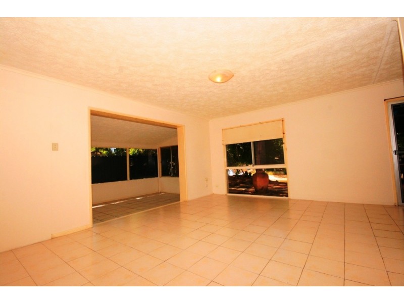 Broadbeach Waters QLD 4218