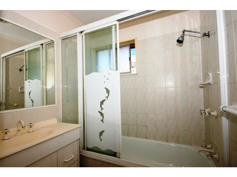 Broadbeach Waters QLD 4218