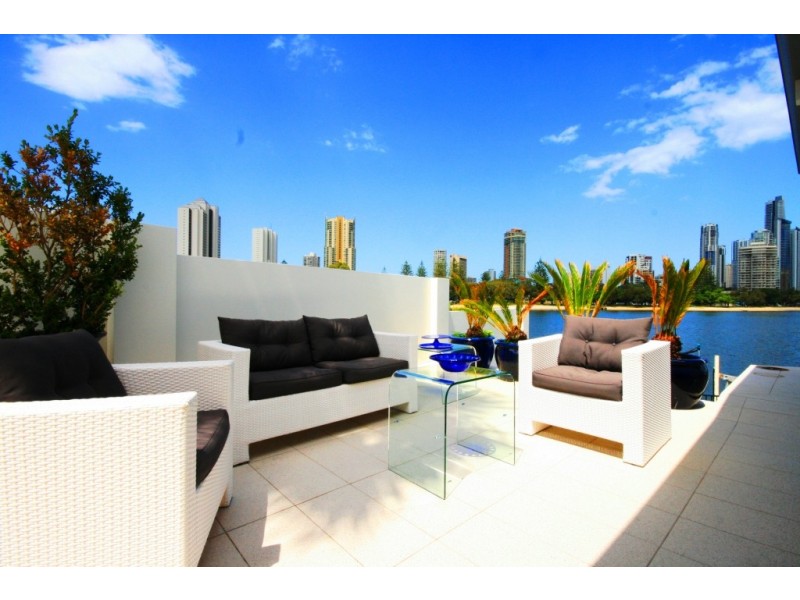 Paradise Waters QLD 4217