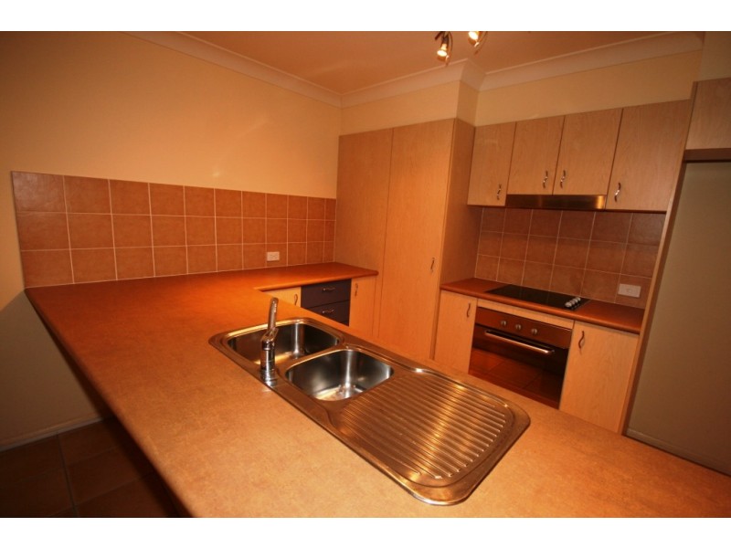 Varsity Lakes QLD 4227