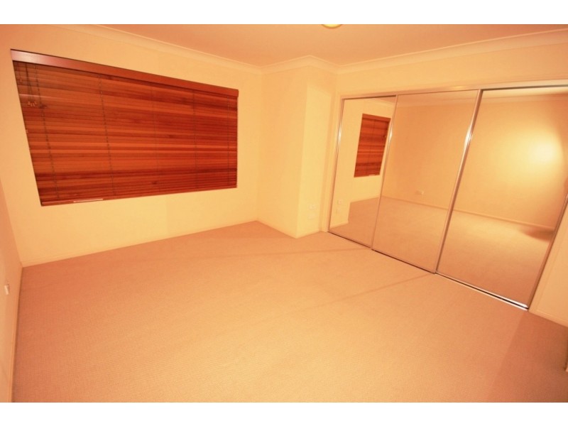 Varsity Lakes QLD 4227