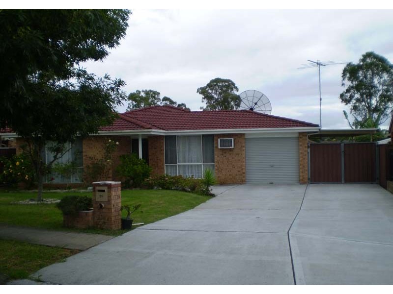 26 Romley Crescent, Oakhurst NSW 2761