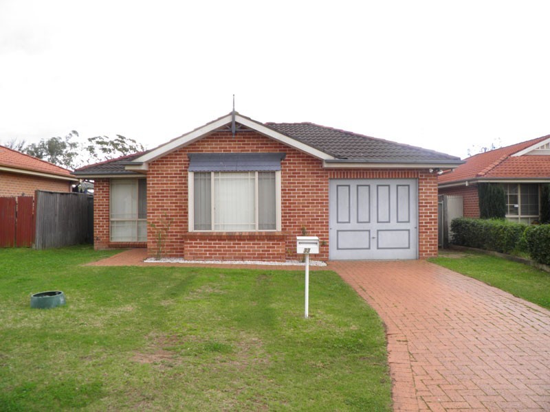 33 Rathmore Cct, Glendenning NSW 2761