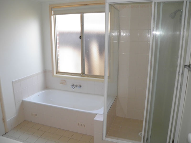 33 Rathmore Cct, Glendenning NSW 2761