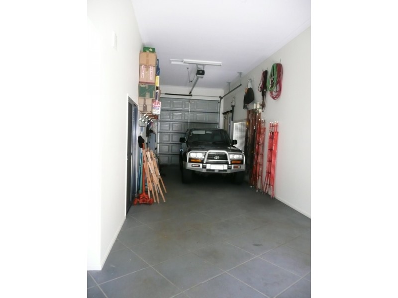 76 Penzance Drive, Redland Bay QLD 4165