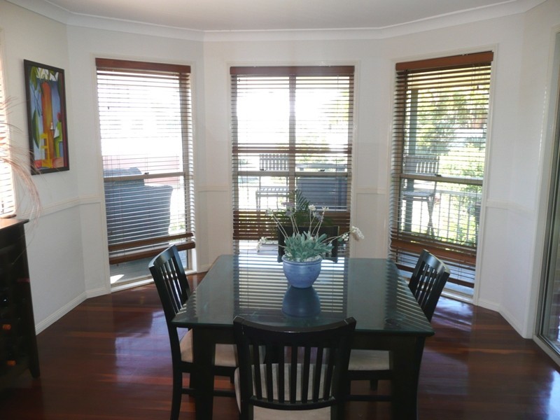 1 Bartlett Terrace, Redland Bay QLD 4165