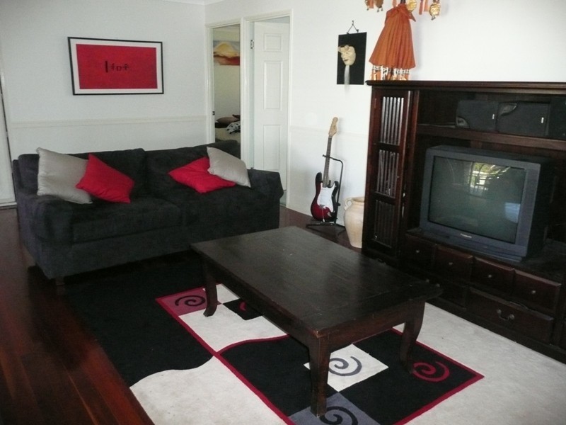 1 Bartlett Terrace, Redland Bay QLD 4165