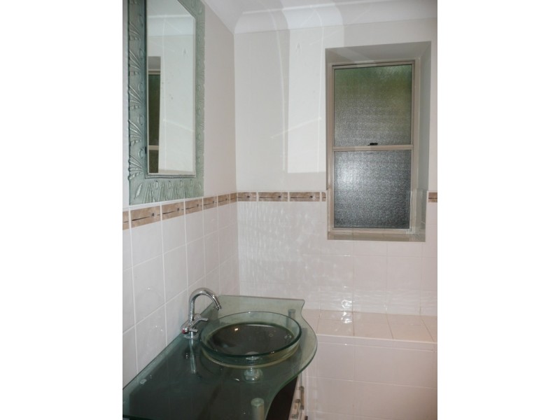 1 Bartlett Terrace, Redland Bay QLD 4165