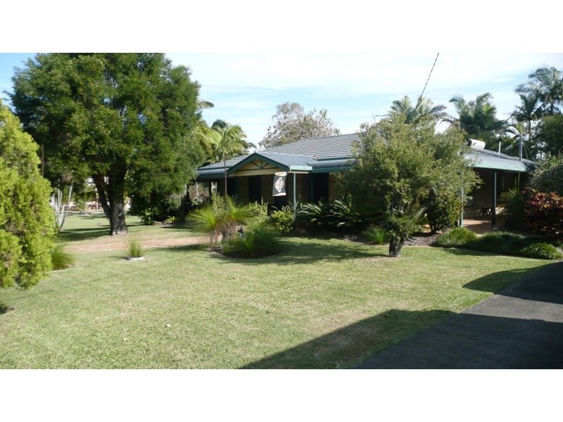 2-4 Holz Street, Victoria Point QLD 4165