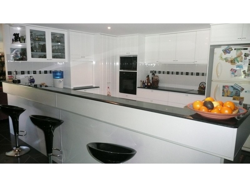 13 Cassim Place, Redland Bay QLD 4165