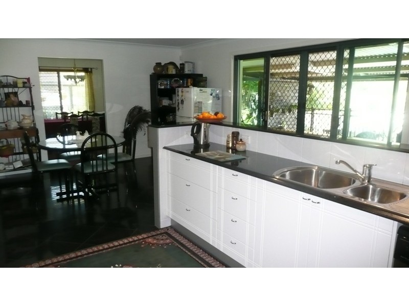 13 Cassim Place, Redland Bay QLD 4165