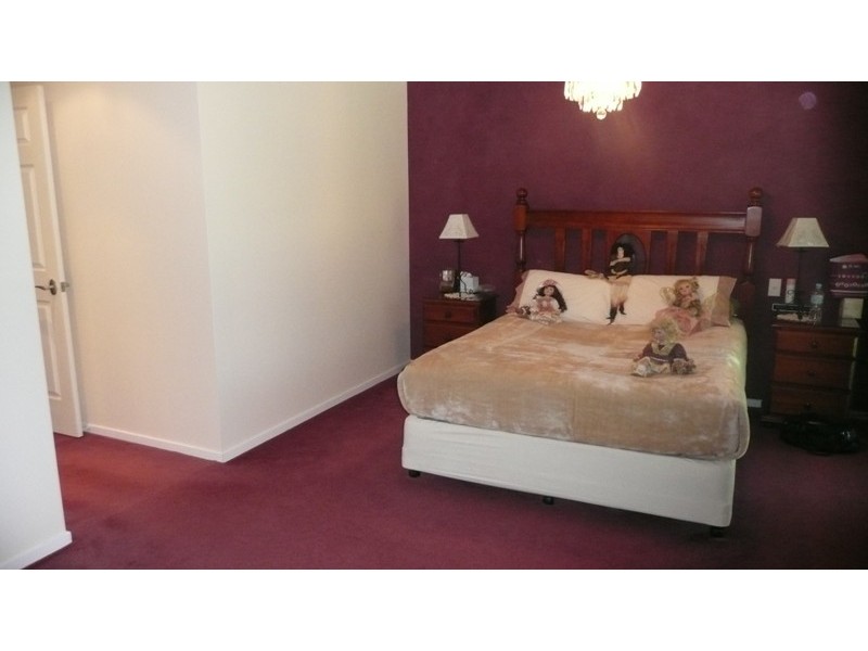 13 Cassim Place, Redland Bay QLD 4165